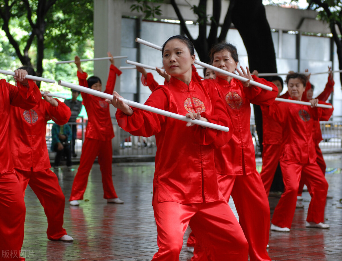 養(yǎng)生氣功大舞完整版_養(yǎng)生氣功八段錦_氣功與養(yǎng)生