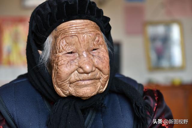 9位百歲老人的“長(zhǎng)壽經(jīng)”：有啥吃啥，越簡(jiǎn)單越好，不過(guò)度養(yǎng)生